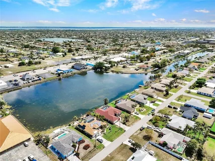 $645,000 | 17 Southeast 15th Avenue, Cape Coral, FL 33990
