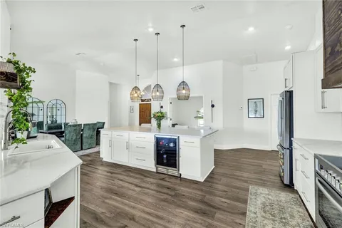 $645,000 | 17 Southeast 15th Avenue, Cape Coral, FL 33990