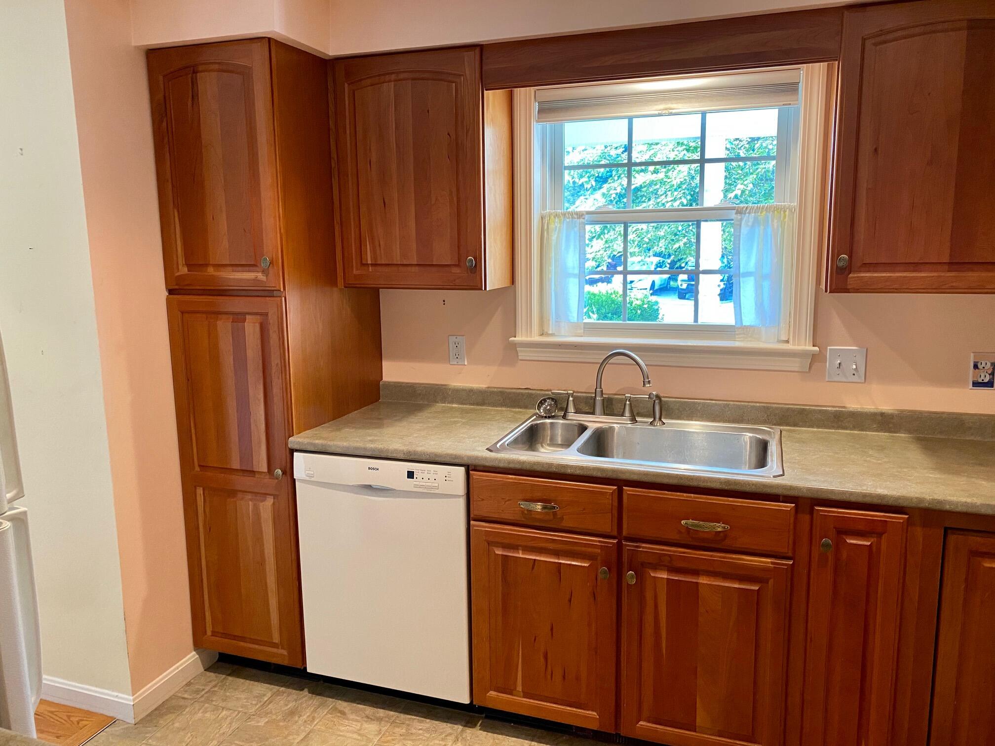10 Ridgefield Drive, Unit 11 Gorham, ME 04038 - Photo 16 of 47 1 (25)