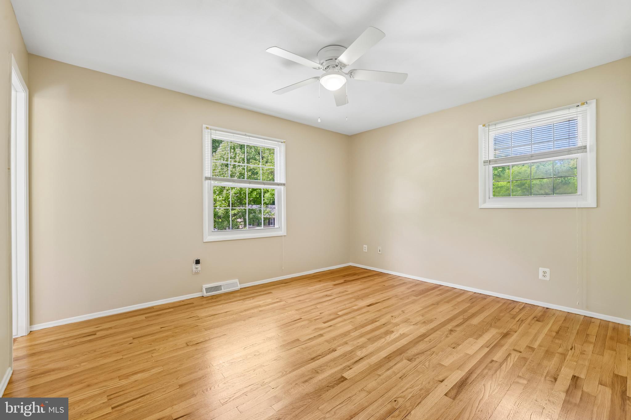 5233 Eliots Oak Road Columbia, MD 21044 - Photo 5 of 51 Bedroom