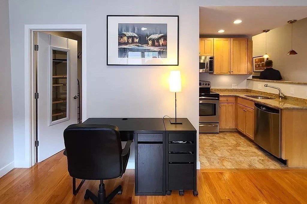 9 Appleton Street, Unit 403 Boston, MA 02116 - Photo 6 of 16