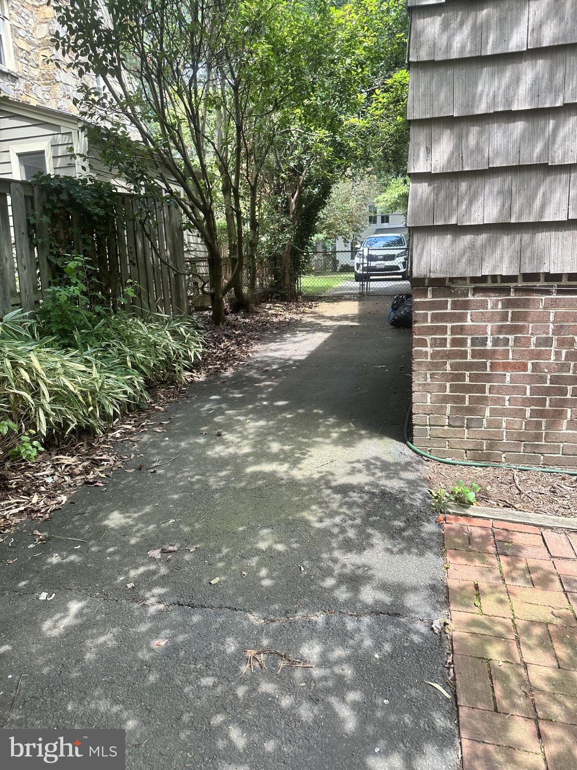 2702 Ridge Rd Drive Alexandria, VA 22302 - Photo 28 of 28 Driveway
