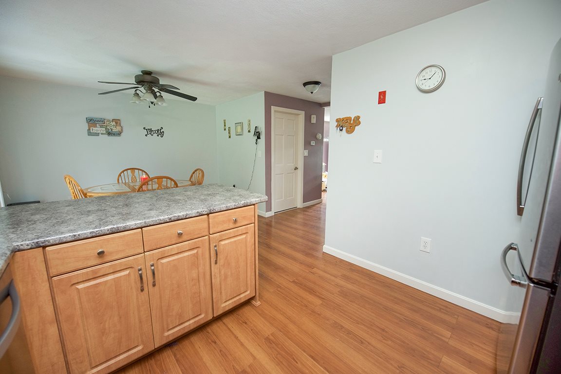 11 Greenough Road, Unit 9 Plaistow, NH 03865 - Photo 11 of 29 Gallery Image 11
