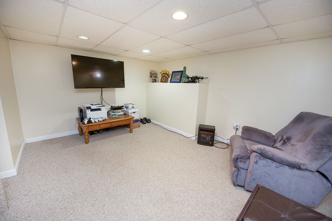 11 Greenough Road, Unit 9 Plaistow, NH 03865 - Photo 14 of 29 Gallery Image 14