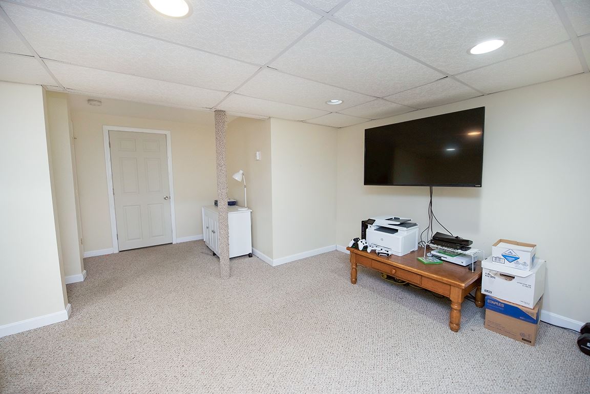 11 Greenough Road, Unit 9 Plaistow, NH 03865 - Photo 15 of 29 Gallery Image 15
