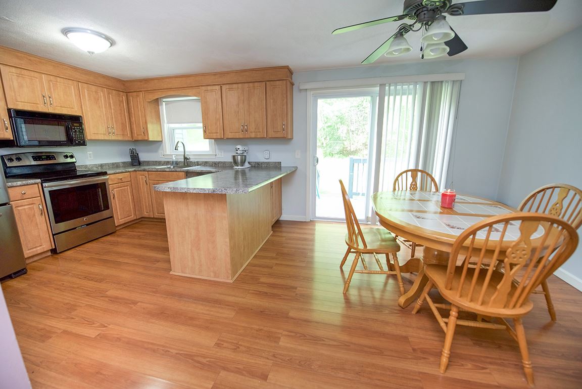 11 Greenough Road, Unit 9 Plaistow, NH 03865 - Photo 9 of 29 Gallery Image 9