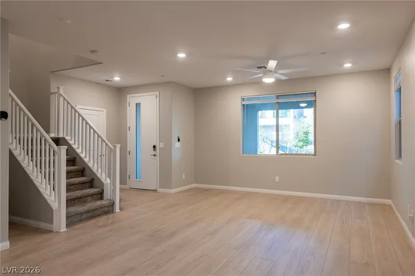 $2,600 | 11552 Alpine Cove Avenue, Las Vegas, NV 89138