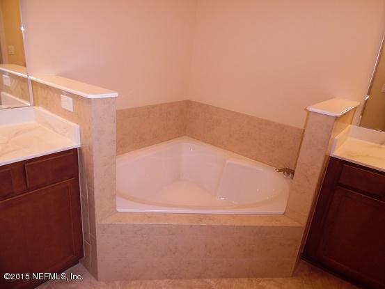 3158 Chestnut Ridge Way, Unit 11E Orange Park, FL 32065 - Photo 5 of 13 Sample Pics for Unit-D Master Bath Corne