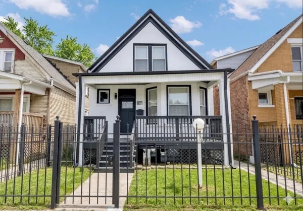 $369,900 | 6607 South Oakley Avenue, Chicago, IL 60636