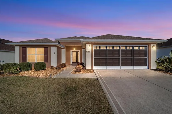 $299,900 | 13589 Southeast 87th Circle, Summerfield, FL 34491