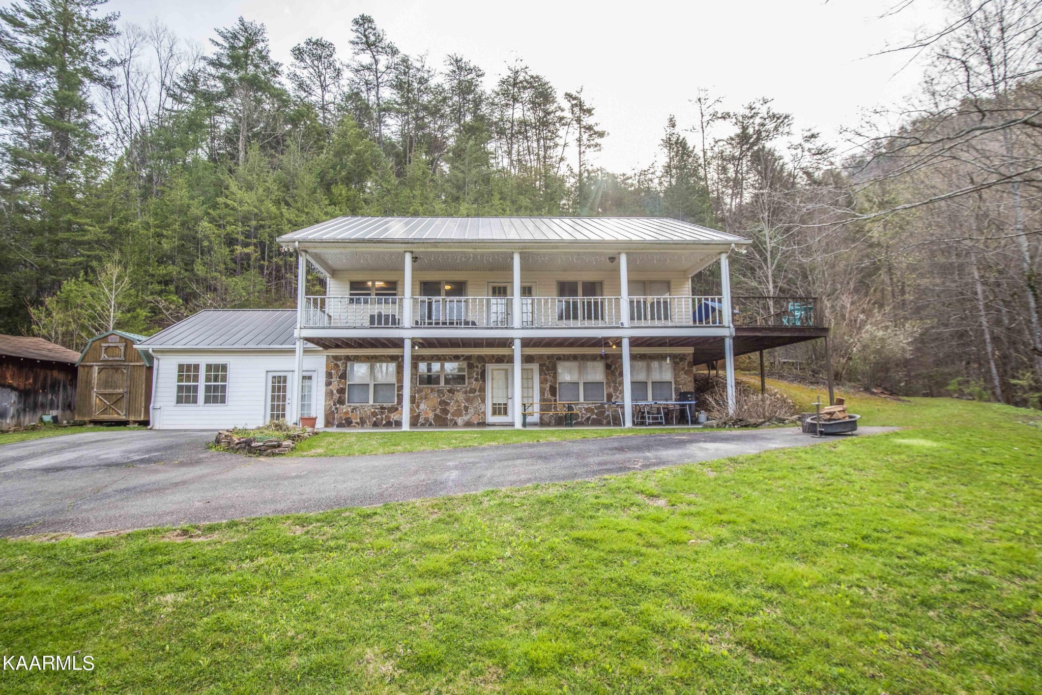 180 Williamsburg Road Vonore, TN 37885 - Photo 2 of 54 Gallery Image 2