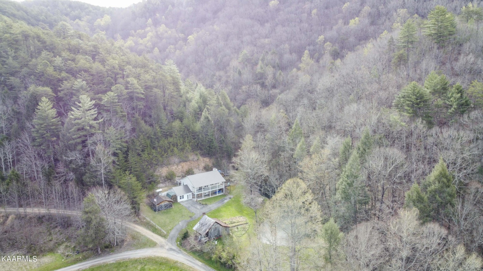 180 Williamsburg Road Vonore, TN 37885 - Photo 10 of 54 Gallery Image 10
