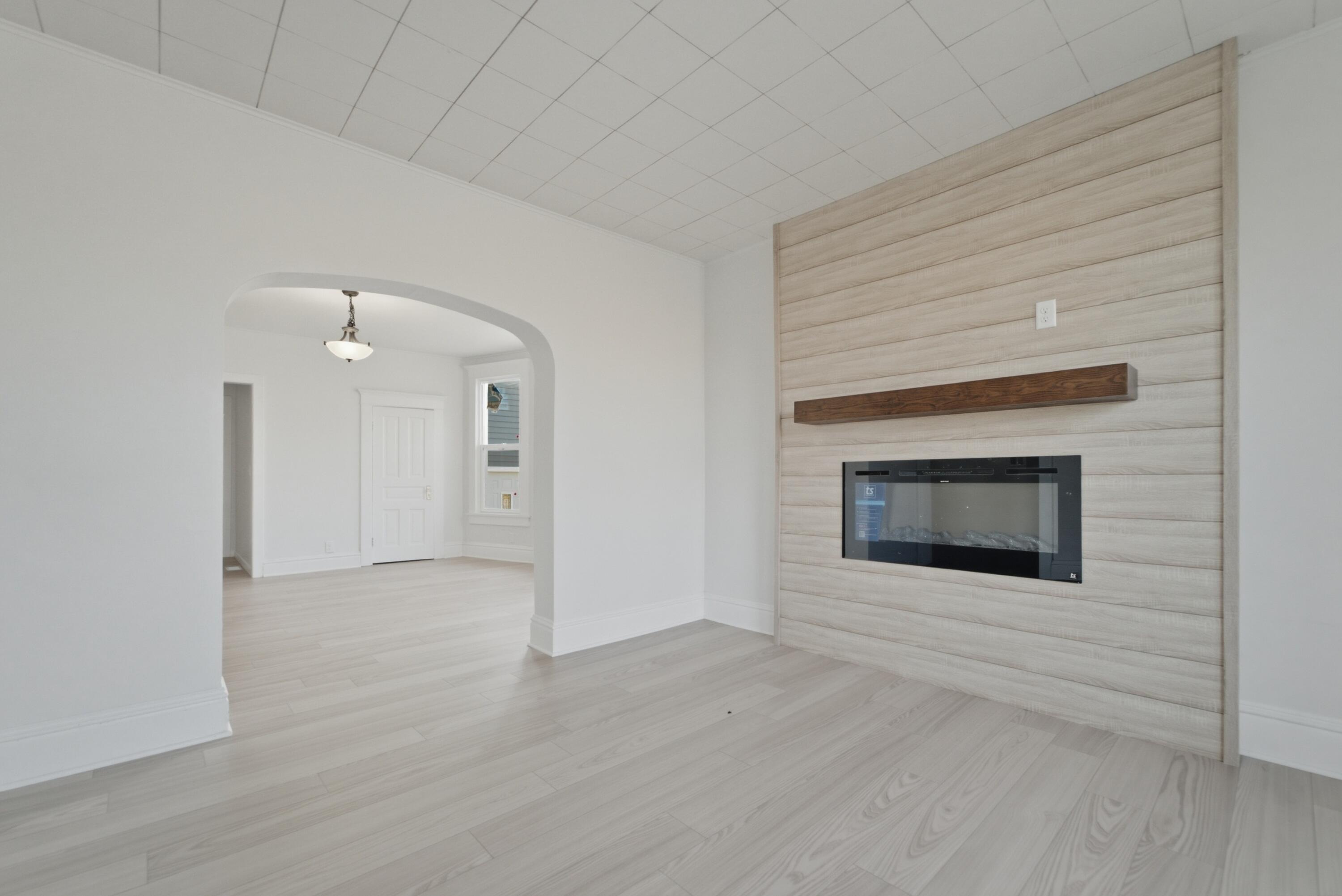 710 I Street La Porte, IN 46350 - Photo 11 of 34 3000x2003