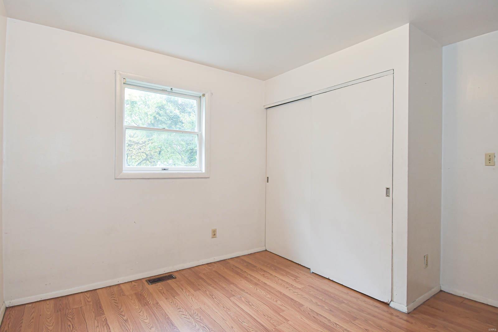 634 Chambers Road Ferguson, MO 63135 - Photo 18 of 40