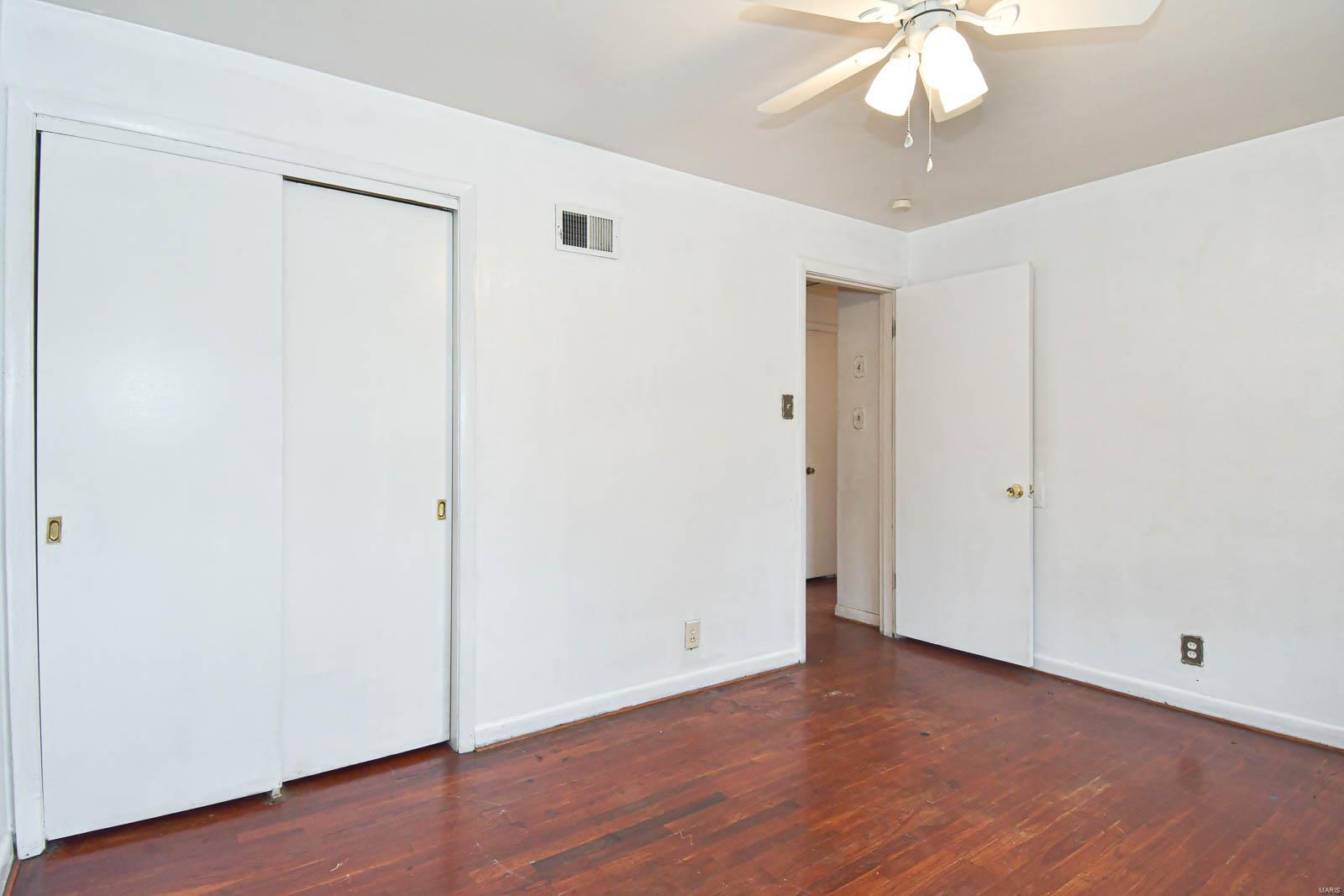 634 Chambers Road Ferguson, MO 63135 - Photo 21 of 40