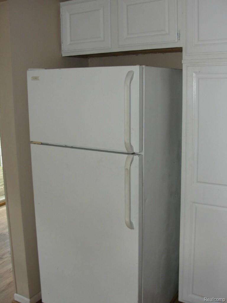 709 1st Street Rochester, MI 48307 - Photo 14 of 18 Kitchen 2.jpg
