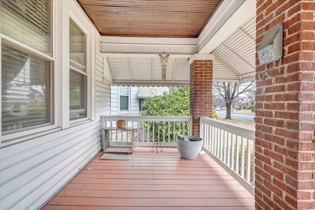 $224,950 | 715 Highland Avenue Southeast, Roanoke, VA 24013