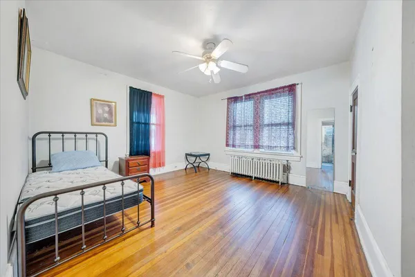$220,000 | 715 Highland Avenue Southeast, Roanoke, VA 24013