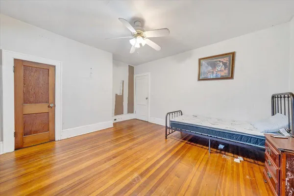 $220,000 | 715 Highland Avenue Southeast, Roanoke, VA 24013