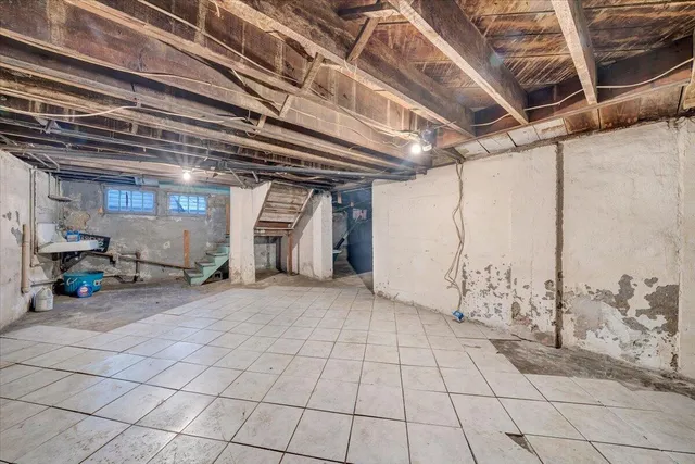 a view of parking area