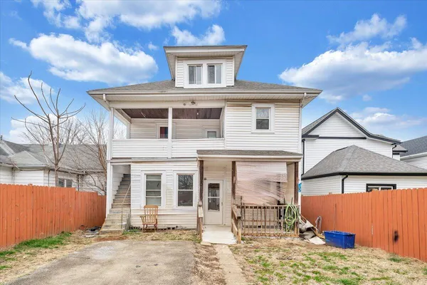 $220,000 | 715 Highland Avenue Southeast, Roanoke, VA 24013