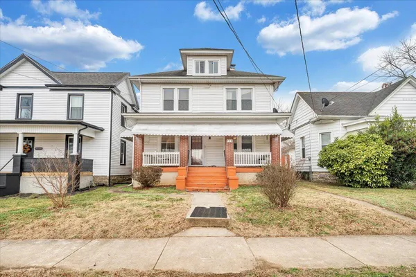 $220,000 | 715 Highland Avenue Southeast, Roanoke, VA 24013