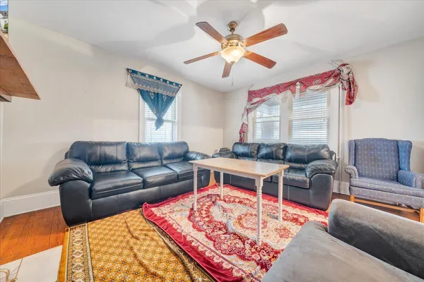 $220,000 | 715 Highland Avenue Southeast, Roanoke, VA 24013