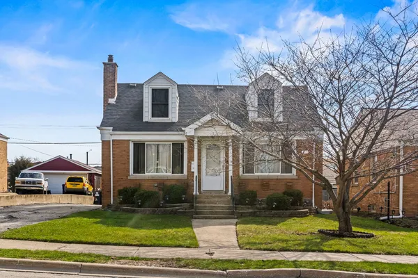 $345,000 | 1915 Herbert Avenue, Berkeley, IL 60163