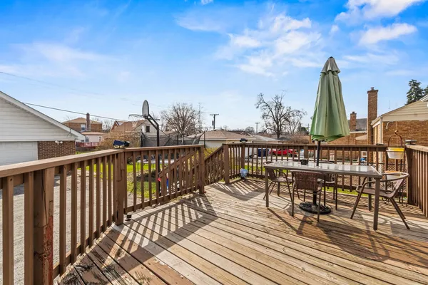 $345,000 | 1915 Herbert Avenue, Berkeley, IL 60163