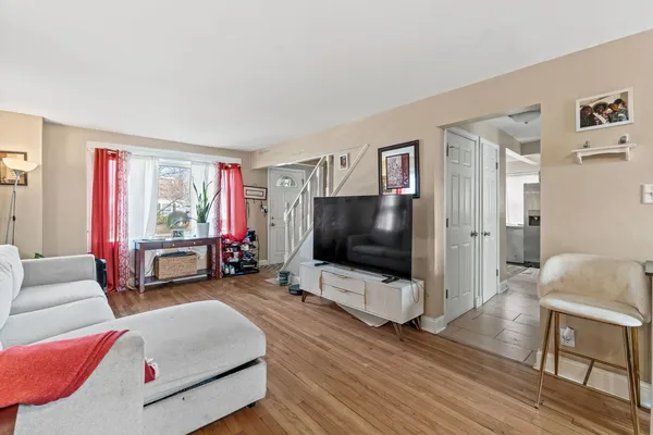 $345,000 | 1915 Herbert Avenue, Berkeley, IL 60163