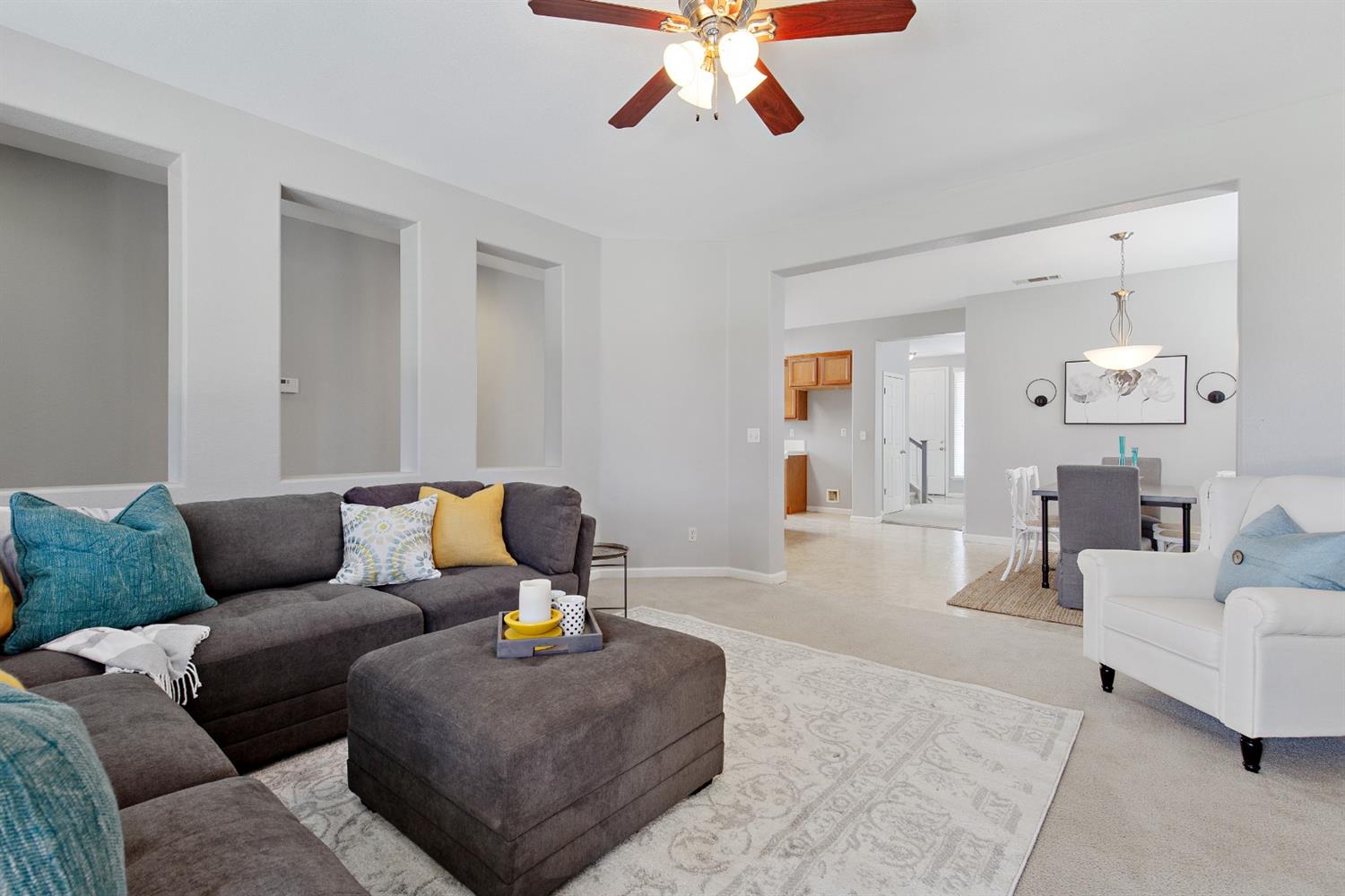 494 Cambridge Drive Reedley, CA 93654 - Photo 10 of 40 Gallery Image 10