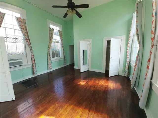 $1,200 | 2805 Annunciation Street, New Orleans, LA 70130
