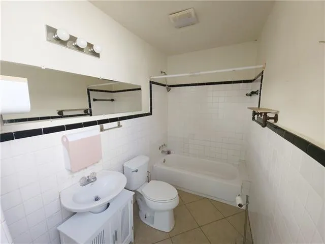 $1,200 | 2805 Annunciation Street, New Orleans, LA 70130