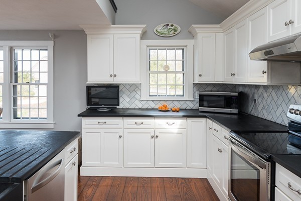 72 Nichols Road Cohasset, MA 02025 - Photo 7 of 29 Gallery Image 7