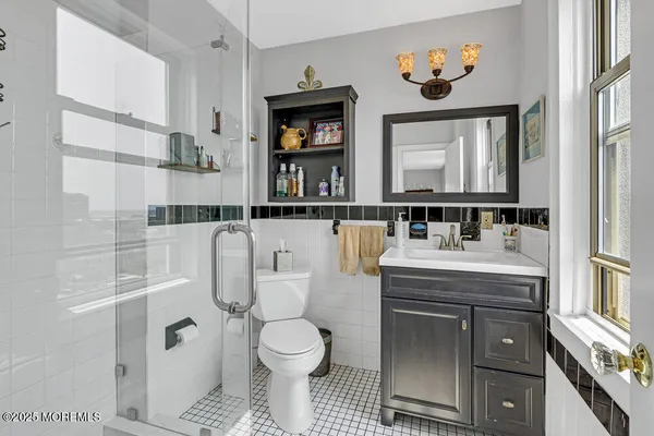 $4,000 | 400 Deal Lake Drive, Unit 8F, Asbury Park, NJ 07712