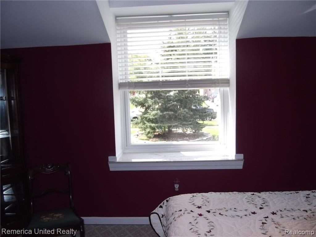 43218 Barchester Road Canton, MI 48187 - Photo 32 of 52 BDRM 2 VIEW OUT WINDOW