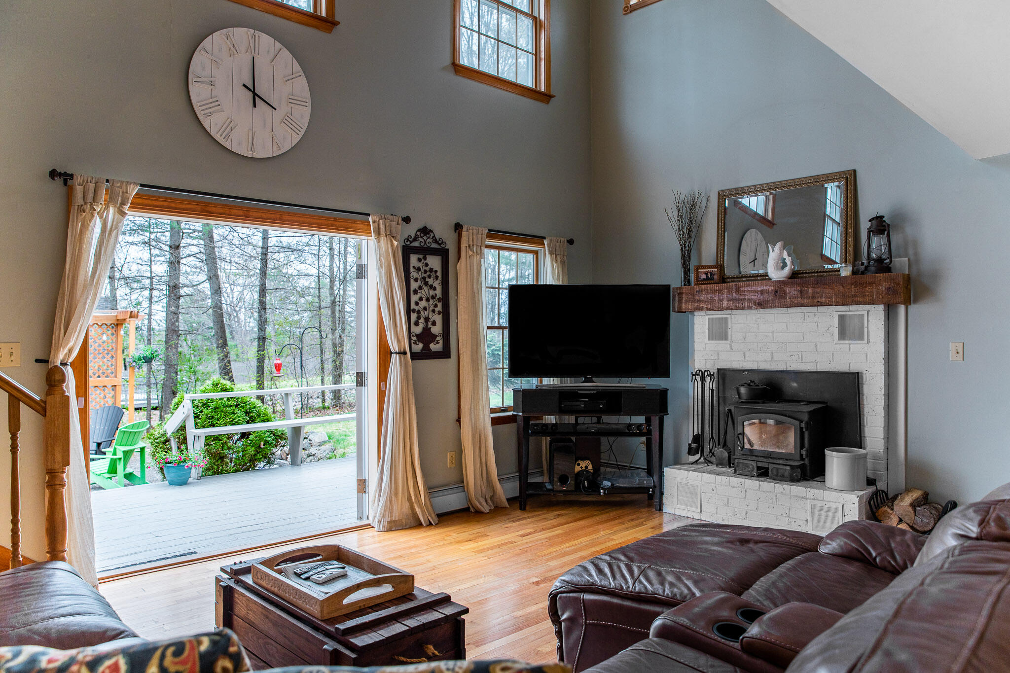 105 Ridgeview Drive Bangor, ME 04401 - Photo 9 of 50 09 Living Room