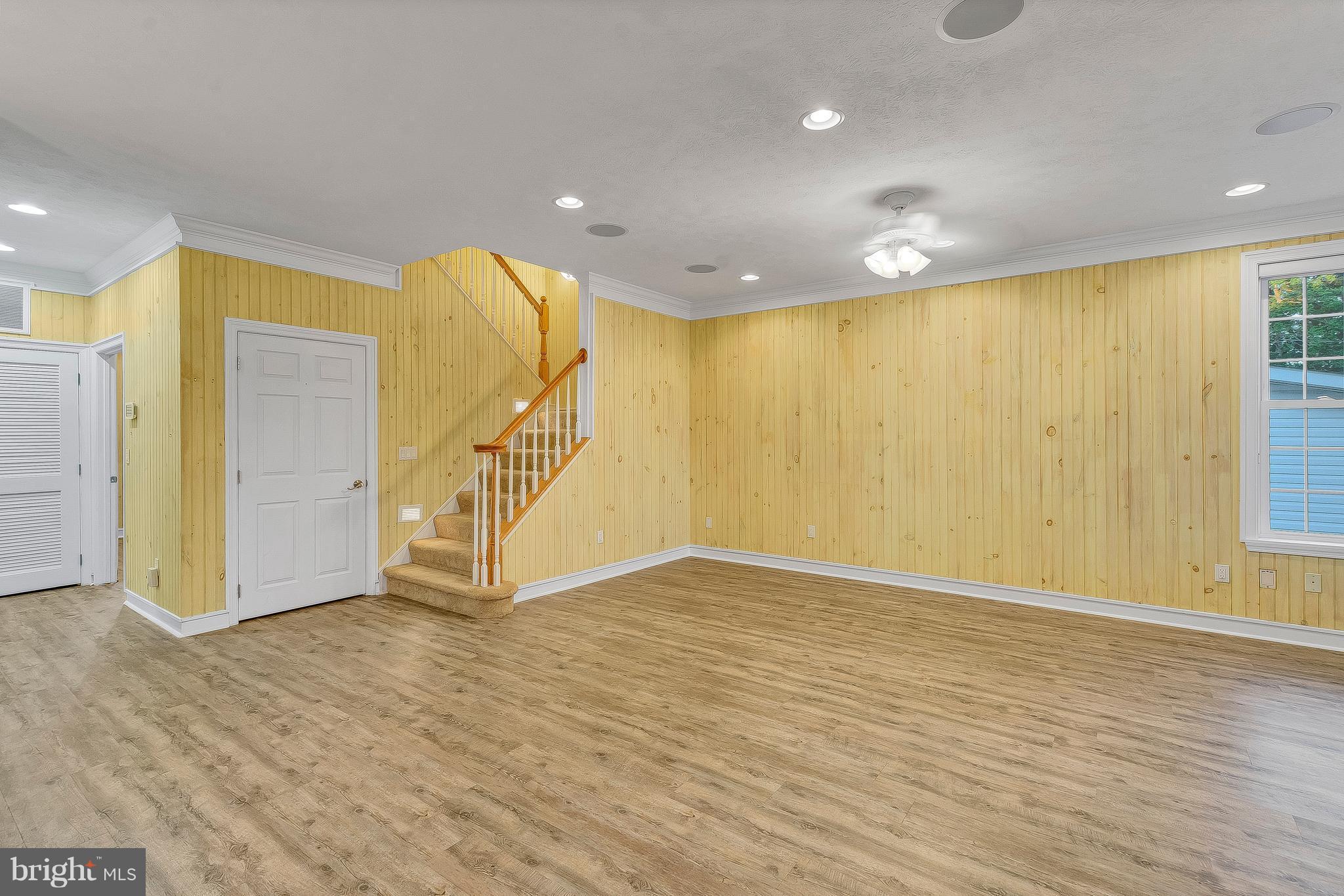 45092 Lighthouse Road Piney Point, MD 20674 - Photo 8 of 30 Living Room