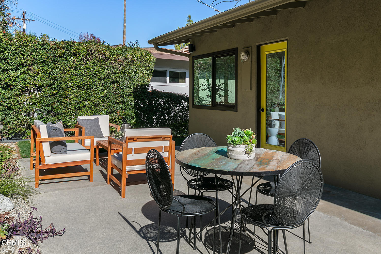 295 Malcolm Drive Pasadena, CA 91105 - Photo 15 of 37 Back patio area (off kitchen)