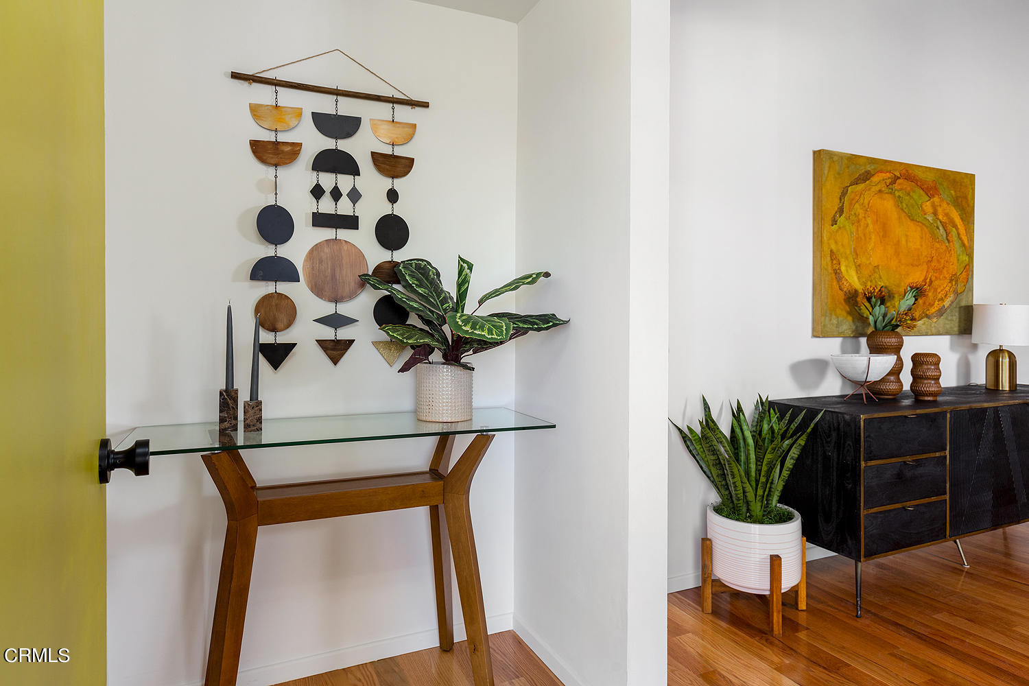 295 Malcolm Drive Pasadena, CA 91105 - Photo 3 of 37 Entry