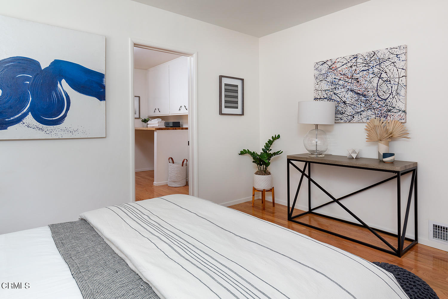 295 Malcolm Drive Pasadena, CA 91105 - Photo 23 of 37 Bedroom 3