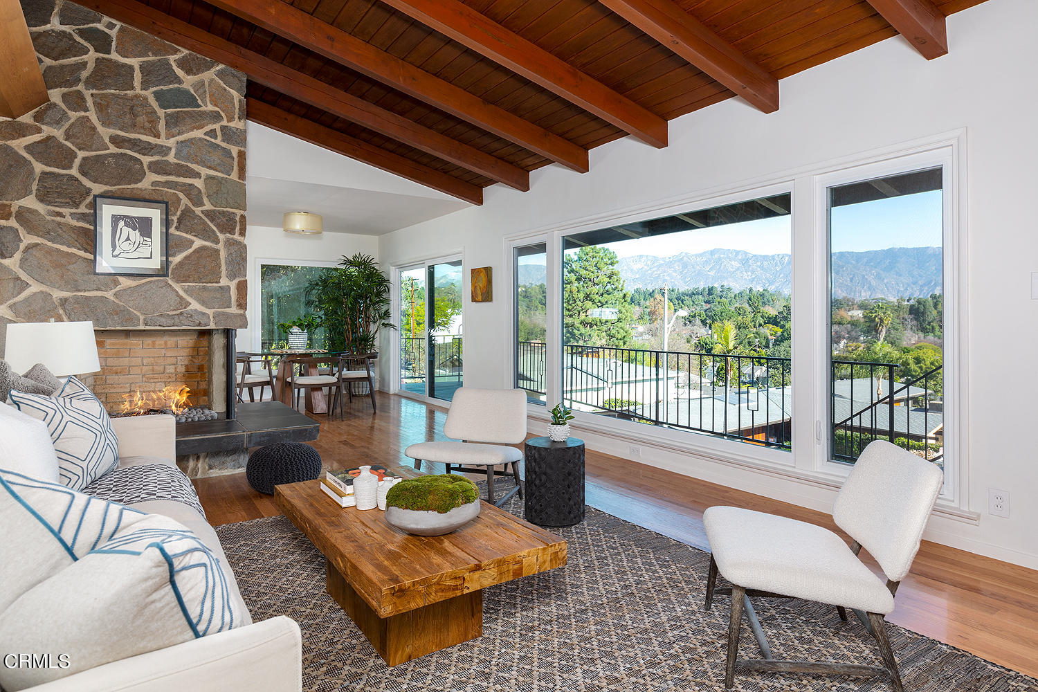 295 Malcolm Drive Pasadena, CA 91105 - Photo 6 of 37 Living Room View