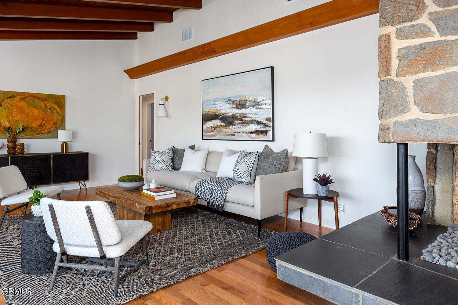 295 Malcolm Drive Pasadena, CA 91105 - Photo 8 of 37 Living Room