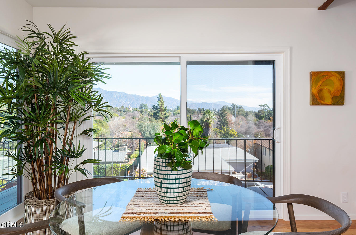 295 Malcolm Drive Pasadena, CA 91105 - Photo 10 of 37 Dining Area View