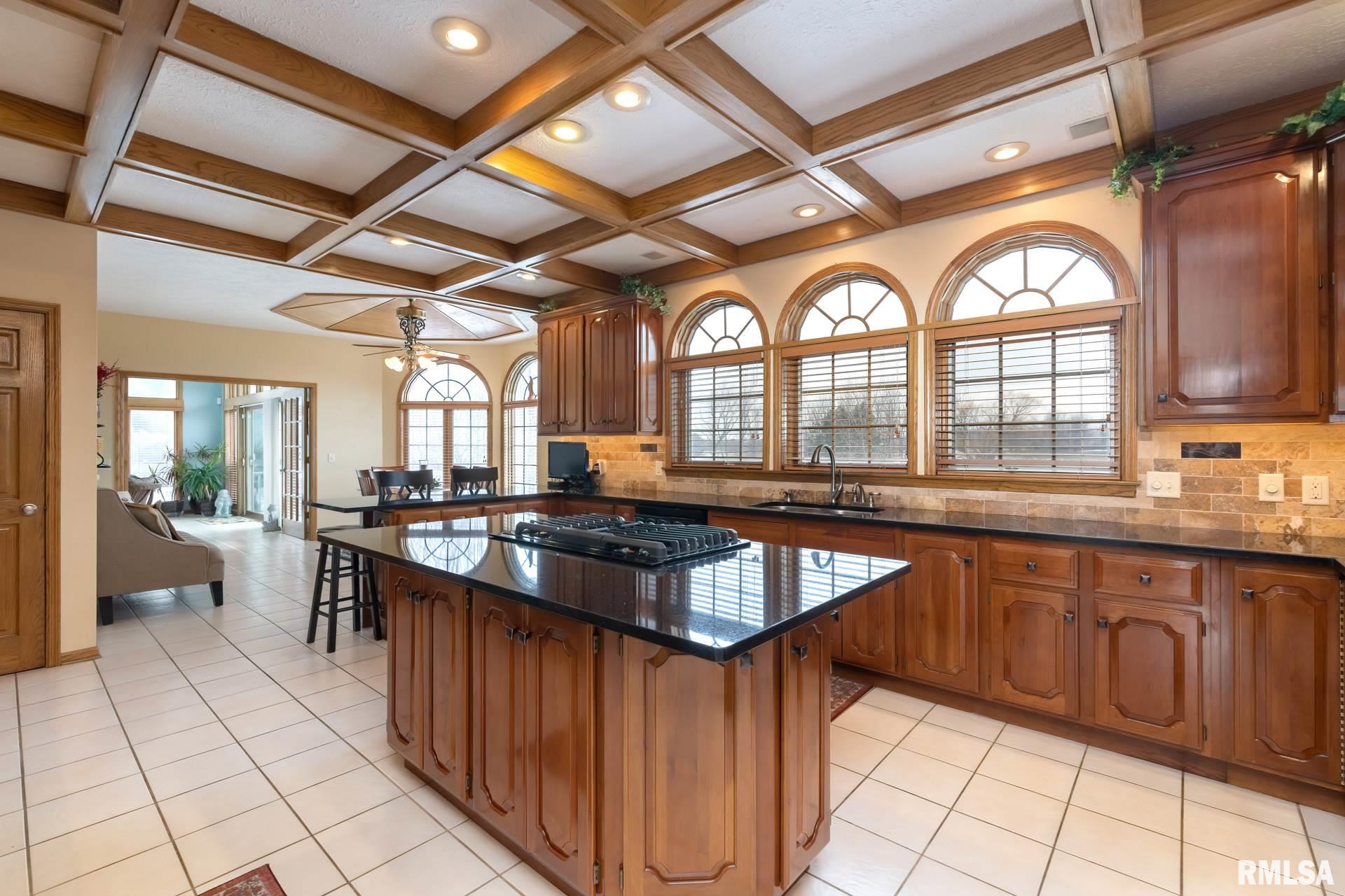 7000 Jersey Ridge Road Davenport, IA 52807 - Photo 10 of 49 Gallery Image 10
