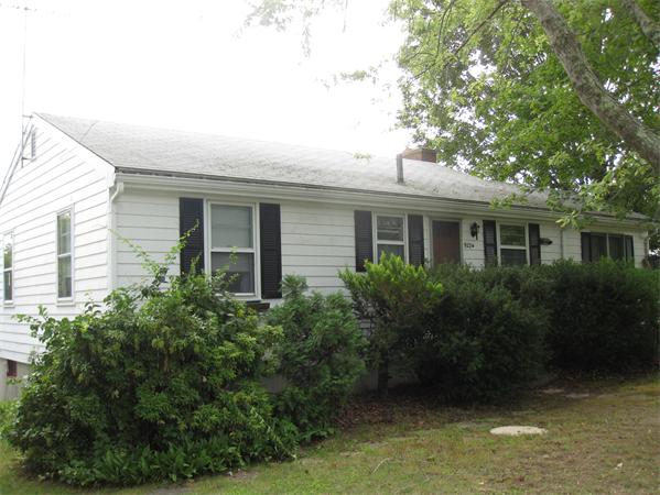 922 B Drift Road Westport, MA 02790 - Photo 4 of 15 Gallery Image 4