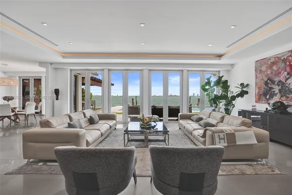 $9,495,000 | 9301 North Bayshore Drive, Miami Shores, FL 33138