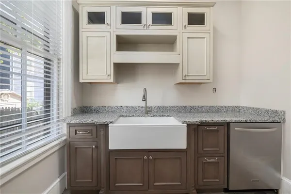 $1,299,900 | 44 Sycamore Street, Providence, RI 02909