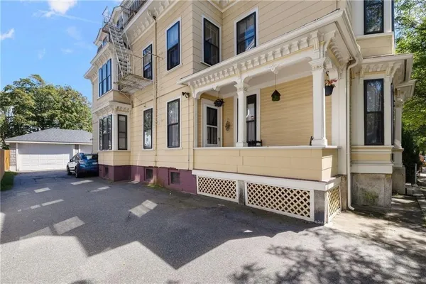 $1,299,900 | 44 Sycamore Street, Providence, RI 02909