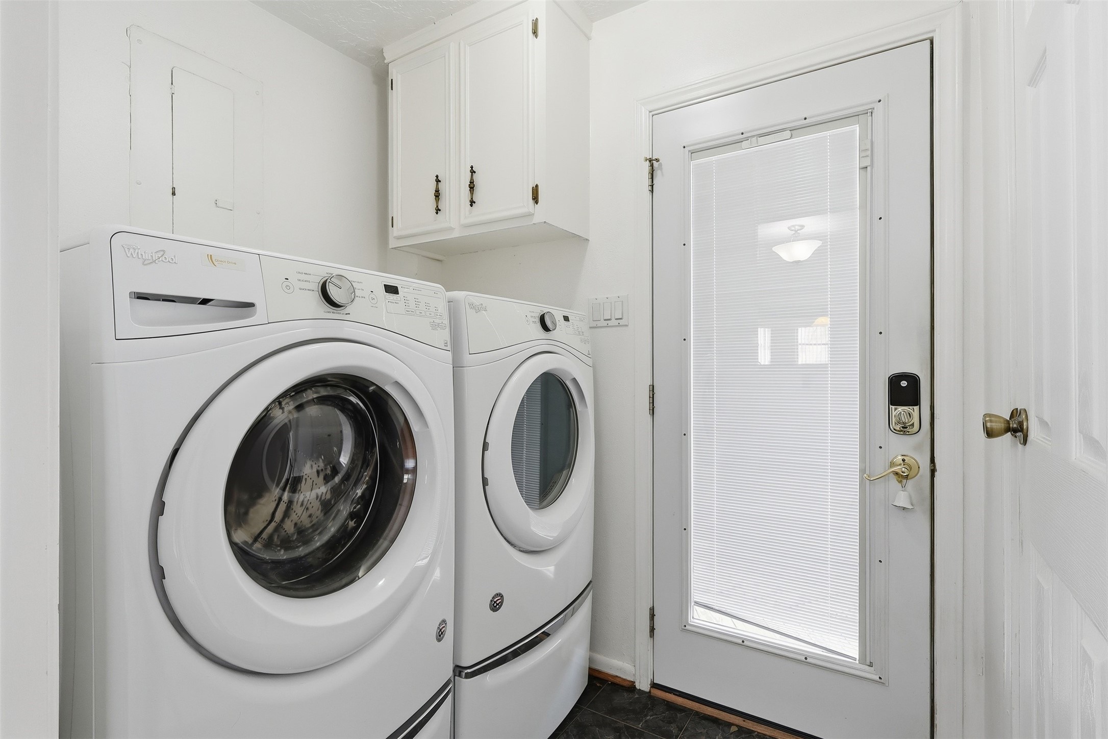 614 Tallow Drive Conroe, TX 77385 - Photo 15 of 36